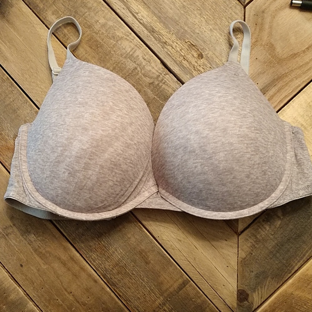 Victoria Secret Pink Padded T-Shirt Bra